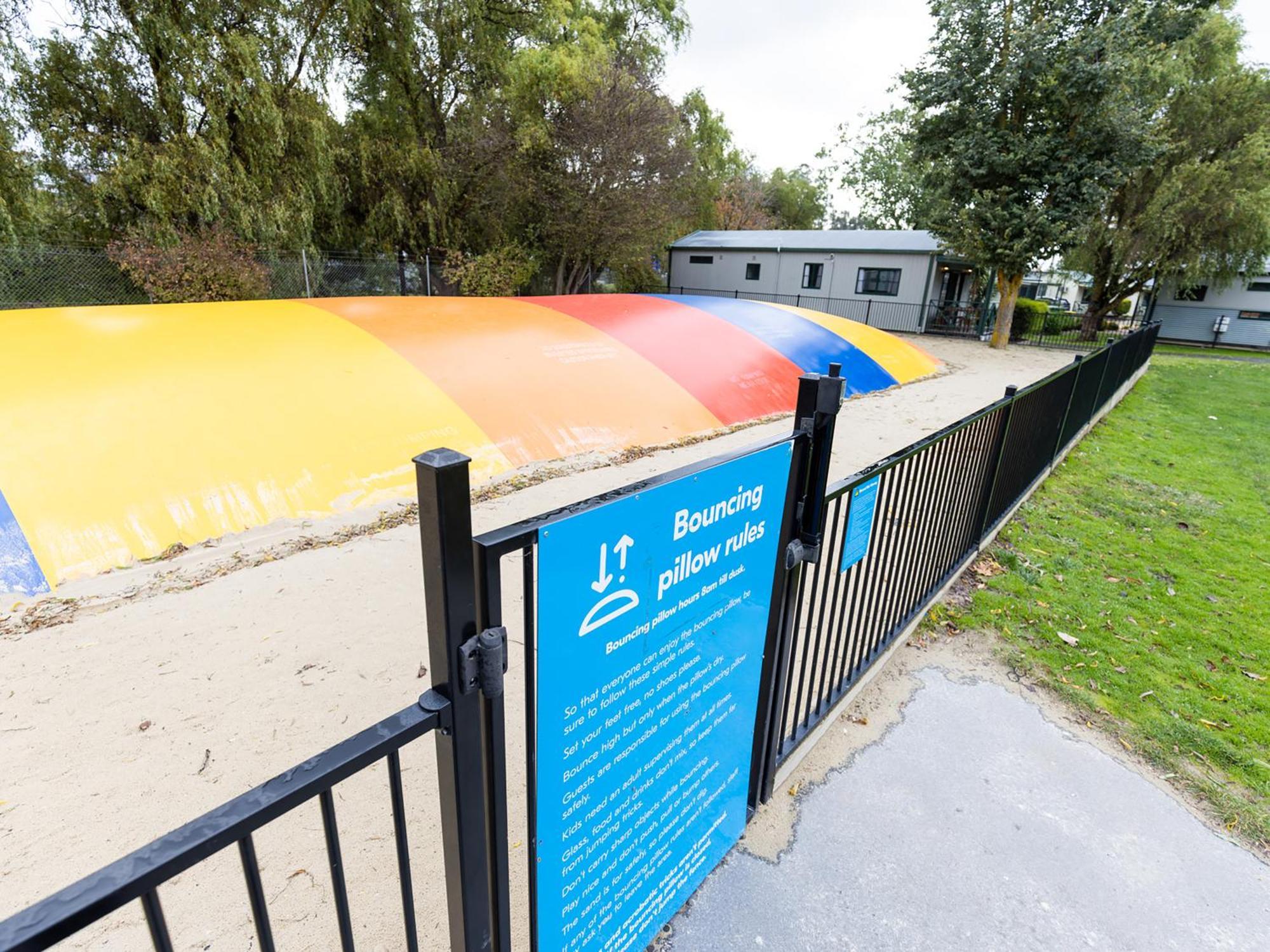 Nrma Ballarat Holiday Park Екстериор снимка