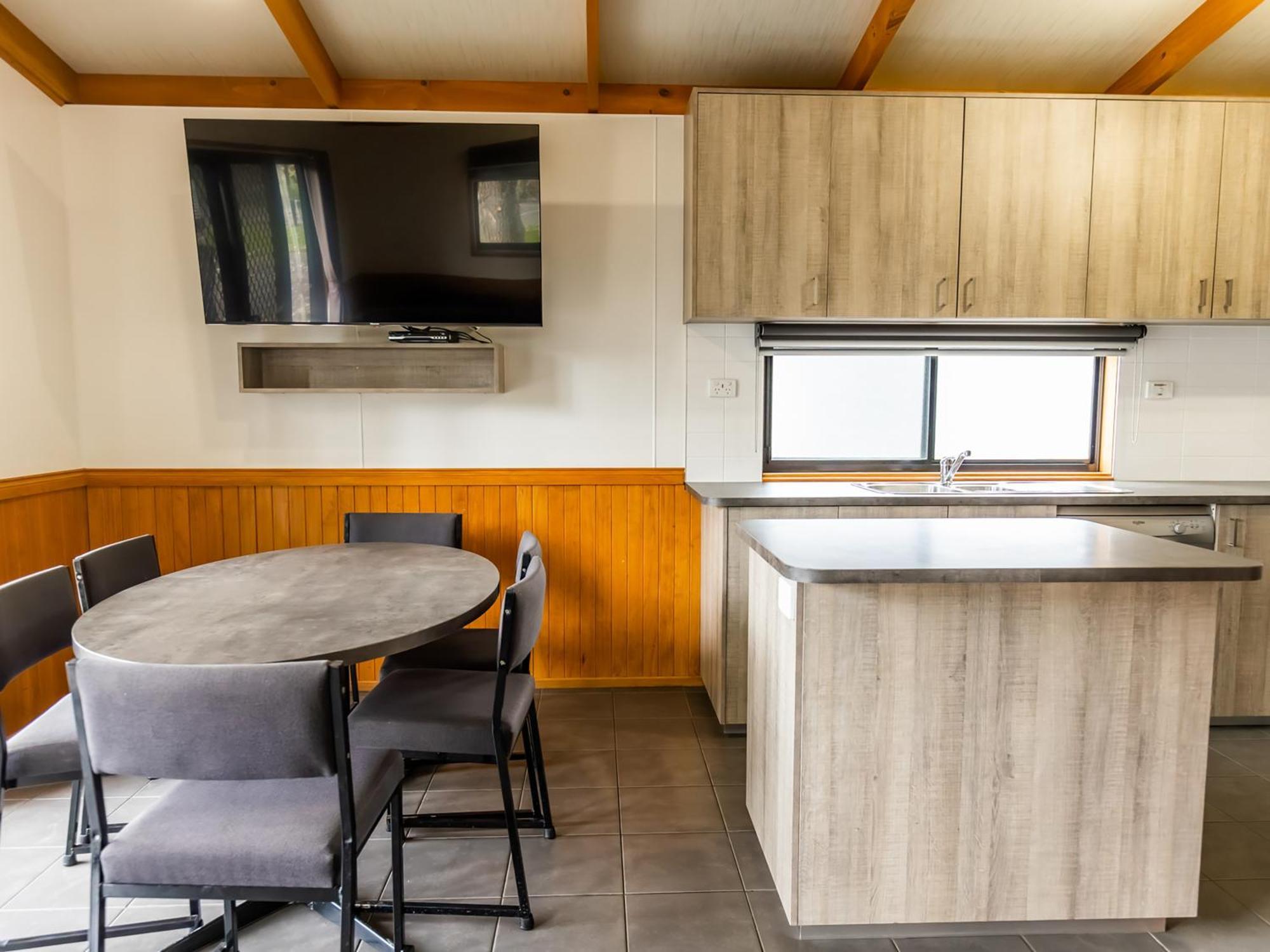 Nrma Ballarat Holiday Park Стая снимка